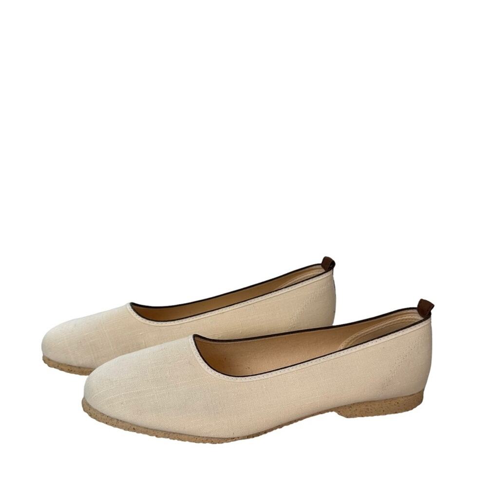 Canvas Ballet Flats Womens Size 10 Textured Rubber Outsole Cream Brown